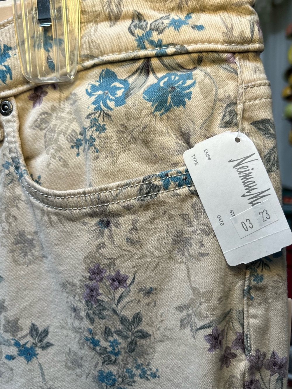 NWT NYDJ Fiona Slim Flare Ankle Jeans Floral Print Size 16 Neiman Marcus - Picture 7 of 7